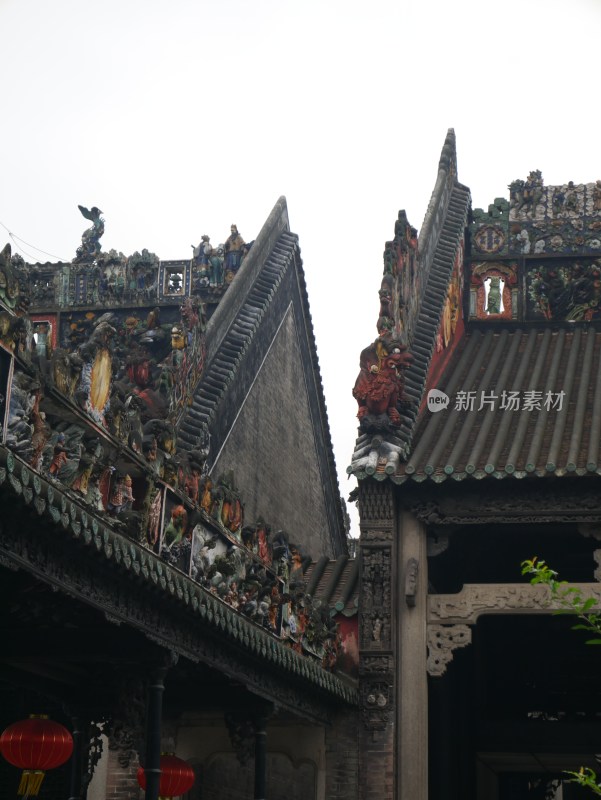 传统古建筑屋顶精美装饰