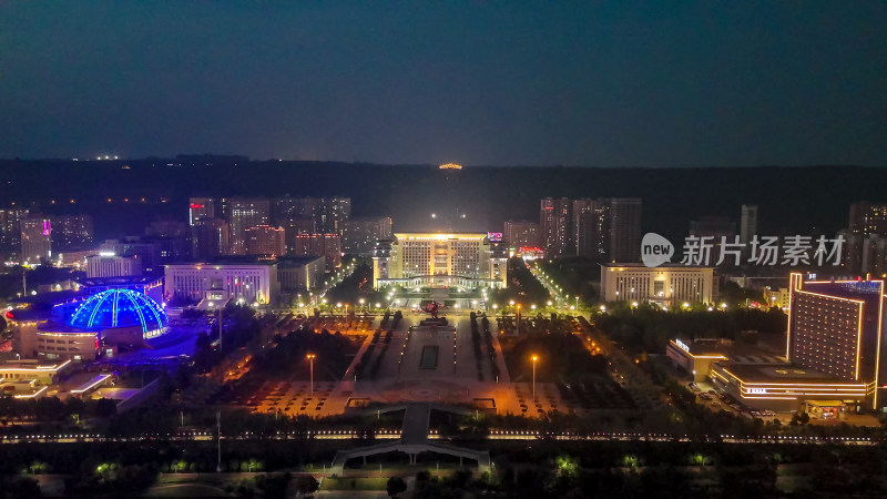 陕西宝鸡市政府夜景航拍图