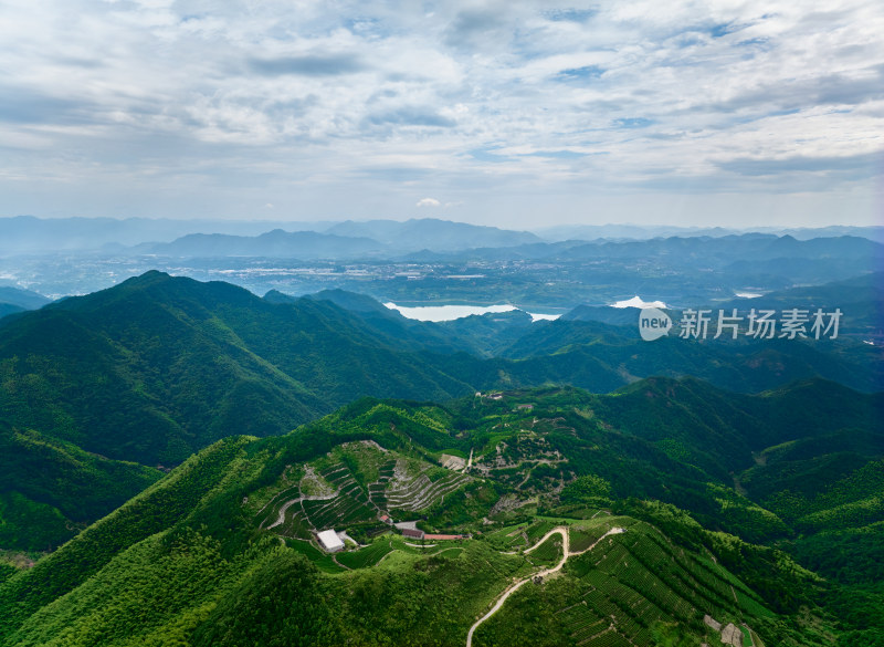 航拍天姥山自然风光