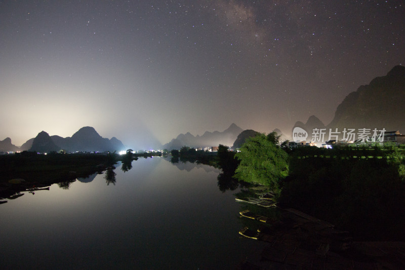 广西桂林山水星空