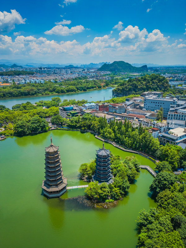 桂林日月双塔风景区