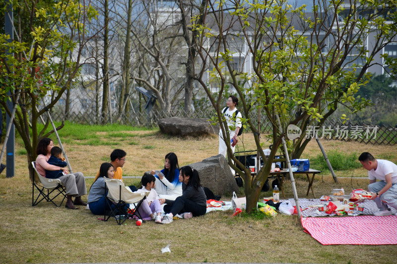 新春福州旗山湖市民游玩