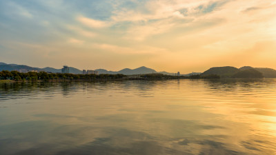 湖北黄石磁湖日落景色