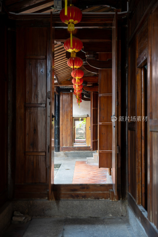 广东潮州著名景点许驸马府建筑庭院风光