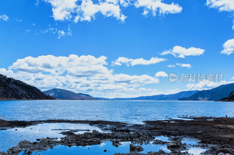 云南大桥香格里拉纳帕海自然保护区湖景风光