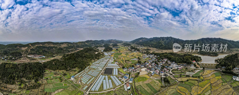 山川丘陵农业种植航拍全景图