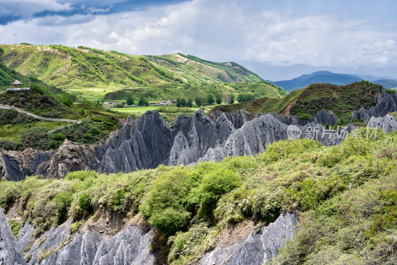 四川甘孜道孚县八美墨石公园风景地拍