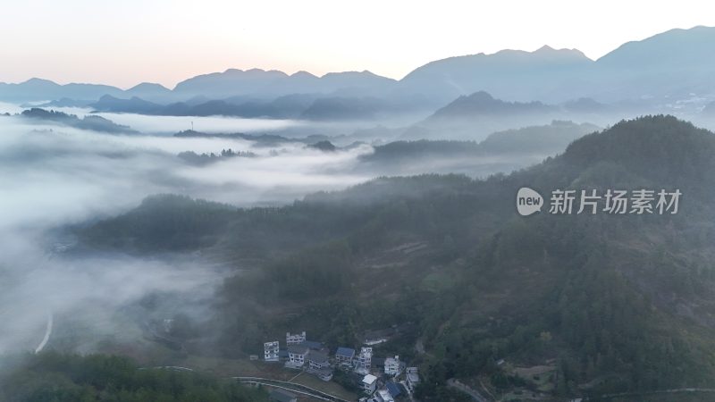 “睡佛”山下  风光旖旎