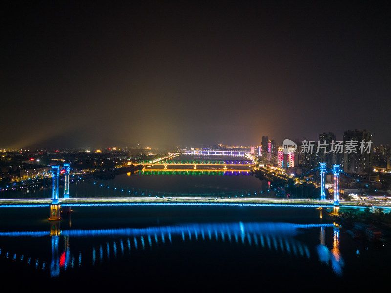 航拍湖北襄阳凤雏大桥夜景