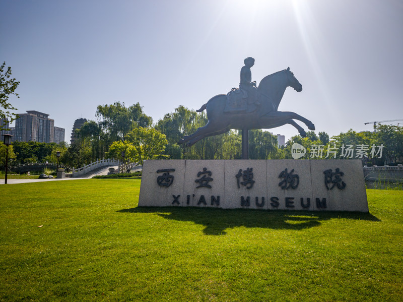 陕西西安博物院小雁塔胡人骑马雕塑