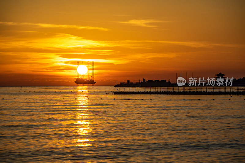 山东烟台蓬莱阁八仙过海景区海上日出景观