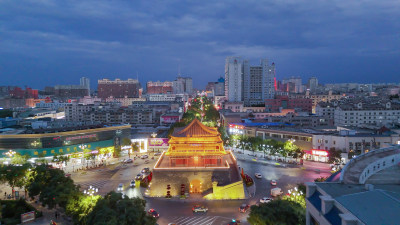 航拍甘肃张掖钟鼓楼夜景摄影图