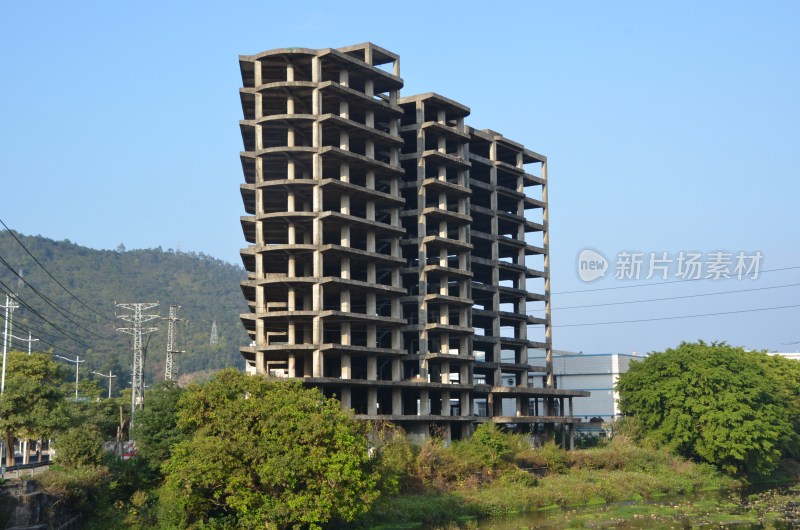 广东东莞：烂尾楼建筑