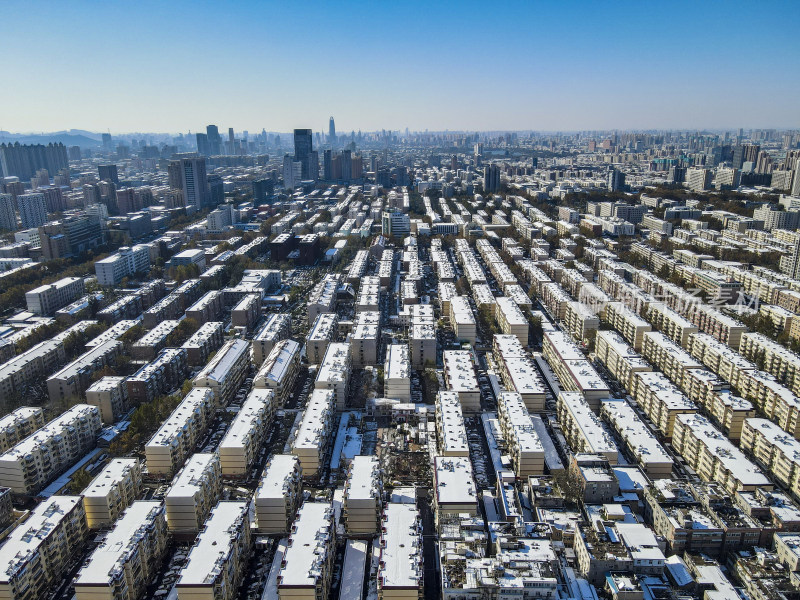 山东济南城市雪景航拍摄影图