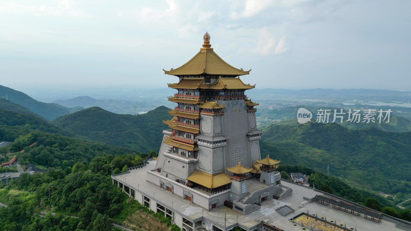 航拍湖北黄石东方山风景区东昌阁