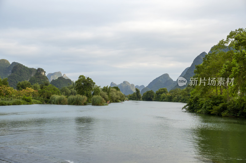 阳朔遇龙河风光