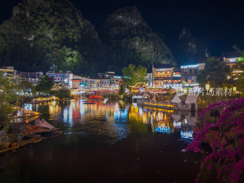 广西桂林阳朔西街夜景