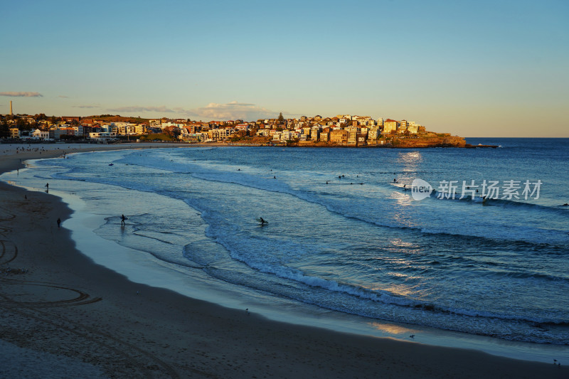 悉尼邦迪沙滩，bondi beach，日落与倒影