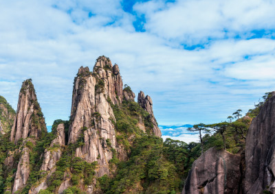 江西上饶三清山奇峰怪石自然风光