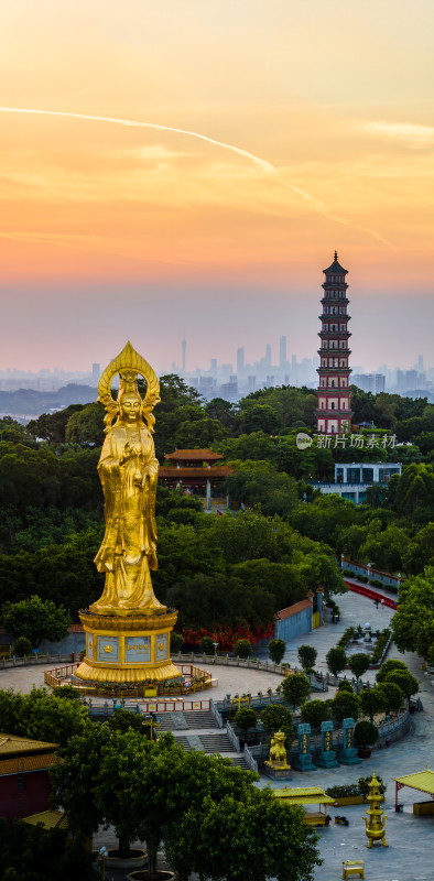 中国广东省广州市番禺区莲花山望海观音