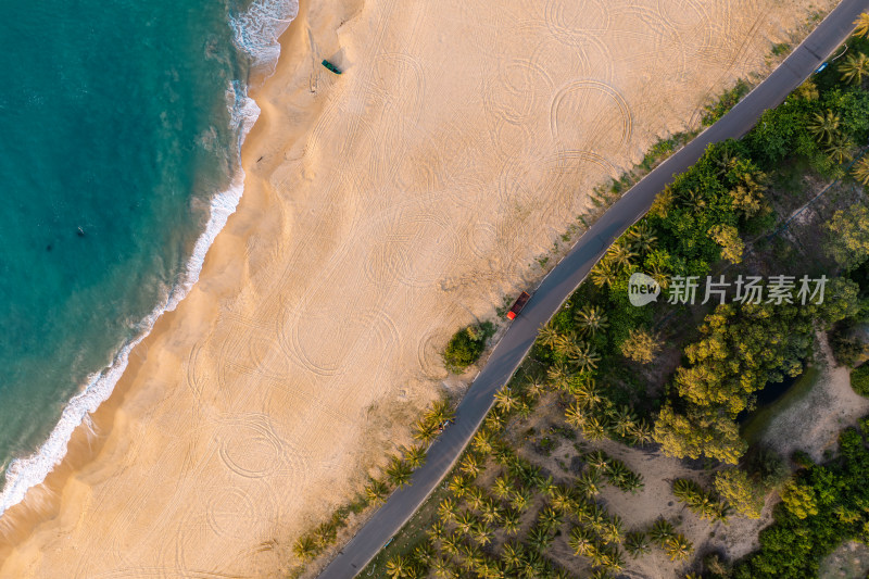 航拍海南万宁日月湾海边椰林公路