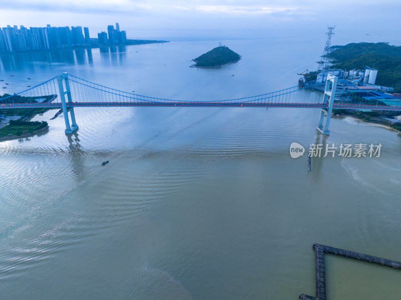 广东汕头海湾大桥工业航拍图