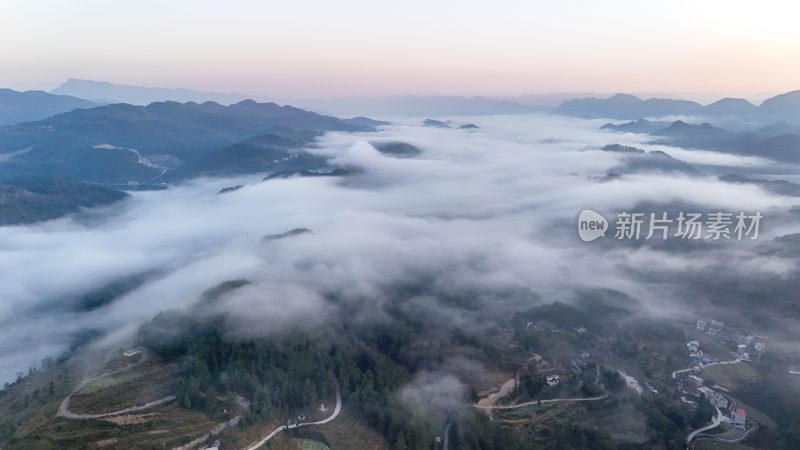 “睡佛”山下  风光旖旎