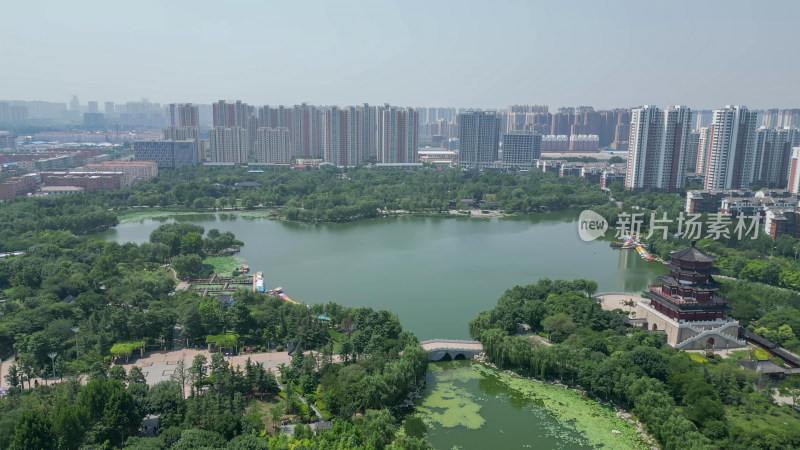 航拍山东济宁南池景区