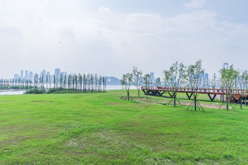 武汉洪山江滩公园风景