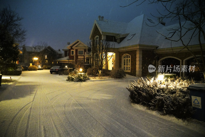 别墅区雪景