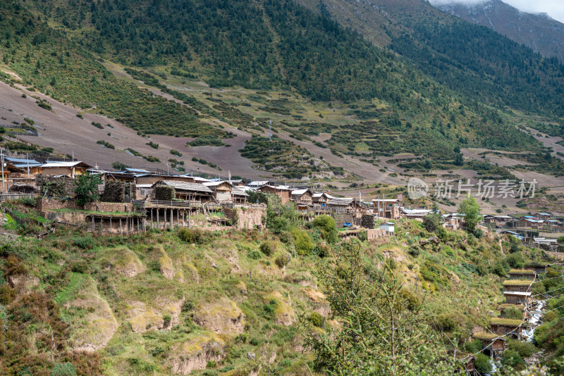 高原上的村庄