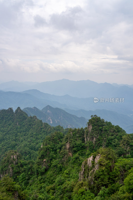 河南洛阳栾川老君山大山山脉特写