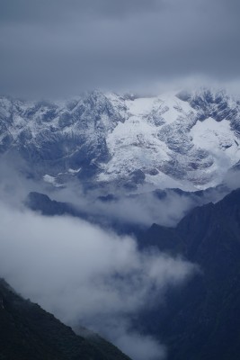 四川阿坝藏族羌族自治州四姑娘雪山风貌