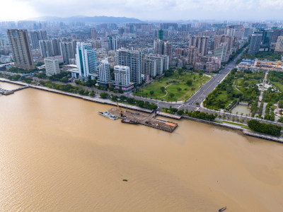 广东汕头城市建设河流航拍图