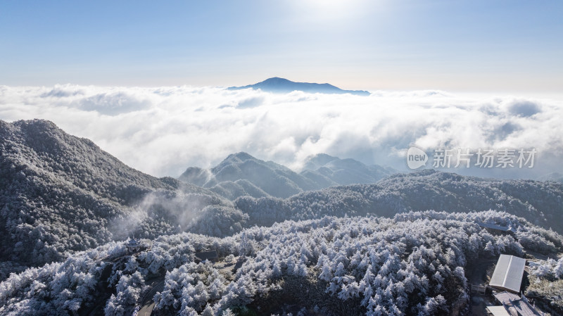 唯美高山日出云海冬季雾凇森林美景大好河山