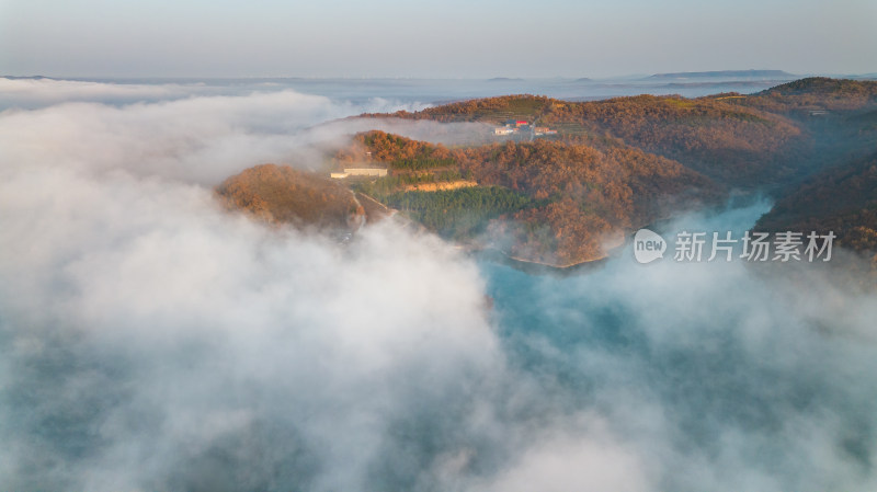 航拍视角山川云雾自然风景