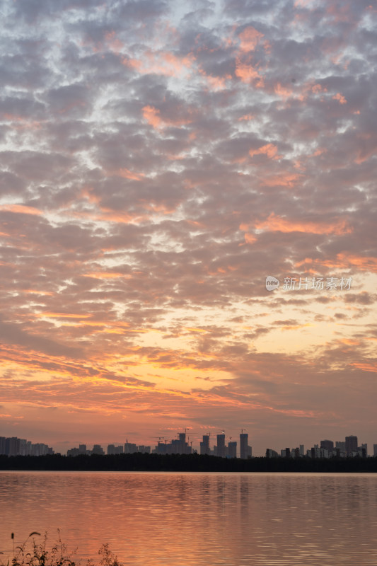 湖北武汉金银湖夕阳景色