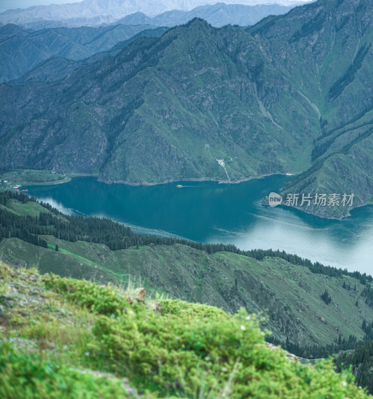 新疆天山天池