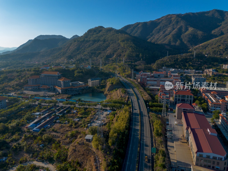 仙游依山而建的建筑航拍全景