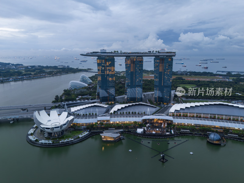 新加坡滨海湾金沙海滨奥林匹克蓝调夜景航拍