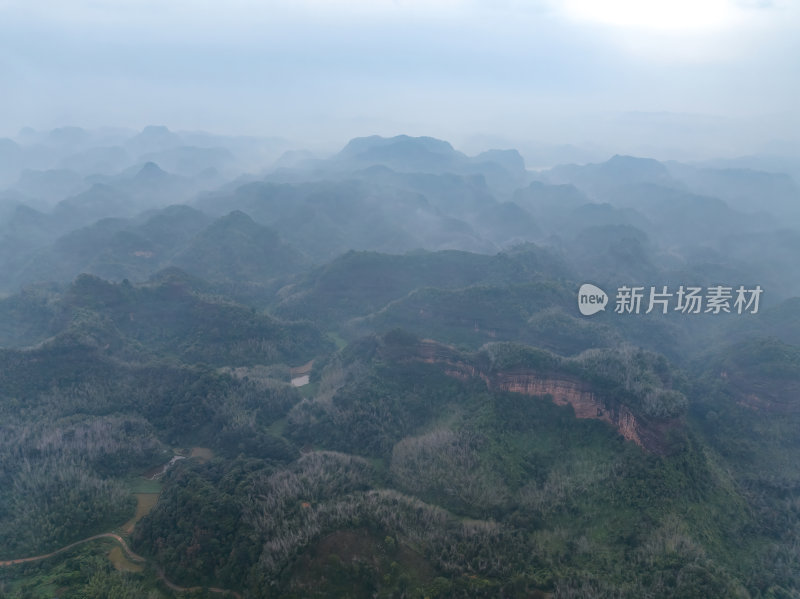 湖南郴州晨雾高椅岭山峰山峦漫步航拍