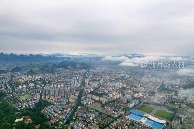 广西桂林城市清晨迷雾云海风景航拍摄影图