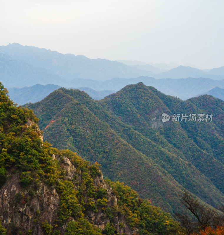 河南省洛阳白云山九龙潭秋天风景