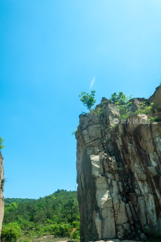 山中的自然风景