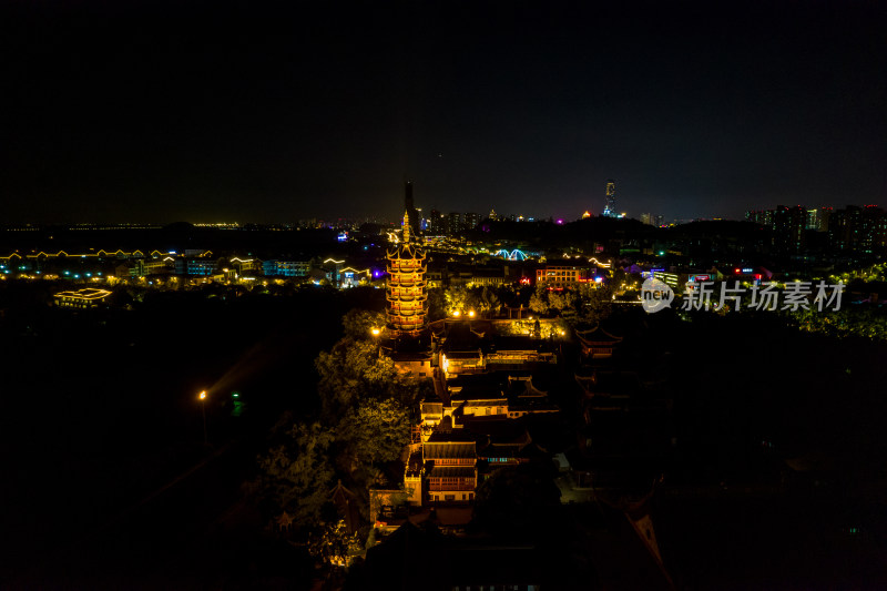 江苏镇江金山寺夜景航拍摄影图