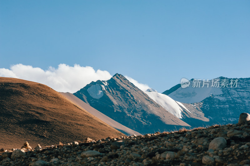西藏雪山自然风光