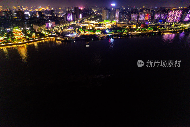 江西南昌赣江两岸夜景航拍图