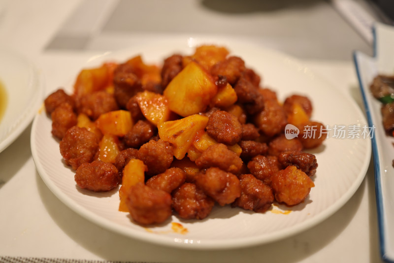 中国菜：菠萝炒肉