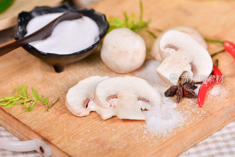 玉米蘑菇食盐