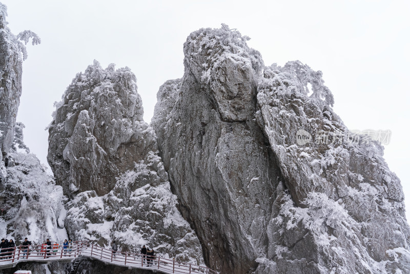 洛阳老君山景区大雪旅游